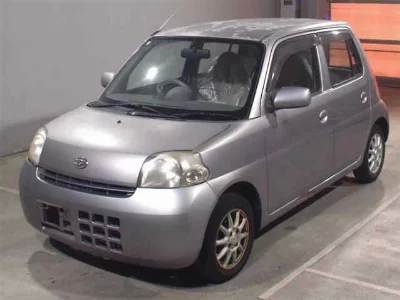 Daihatsu Esse