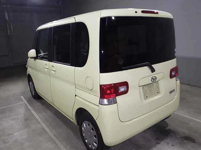 Daihatsu Tanto  с аукциона в Японии