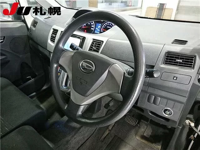 Daihatsu Move  с аукциона в Японии