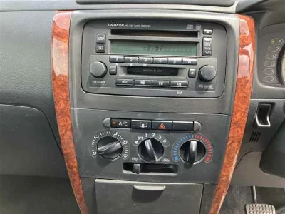 Daihatsu Mira Avy