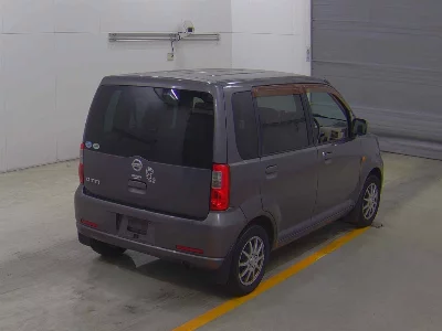 Nissan Otti