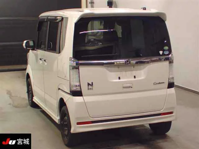 Honda N-Box  с аукциона в Японии