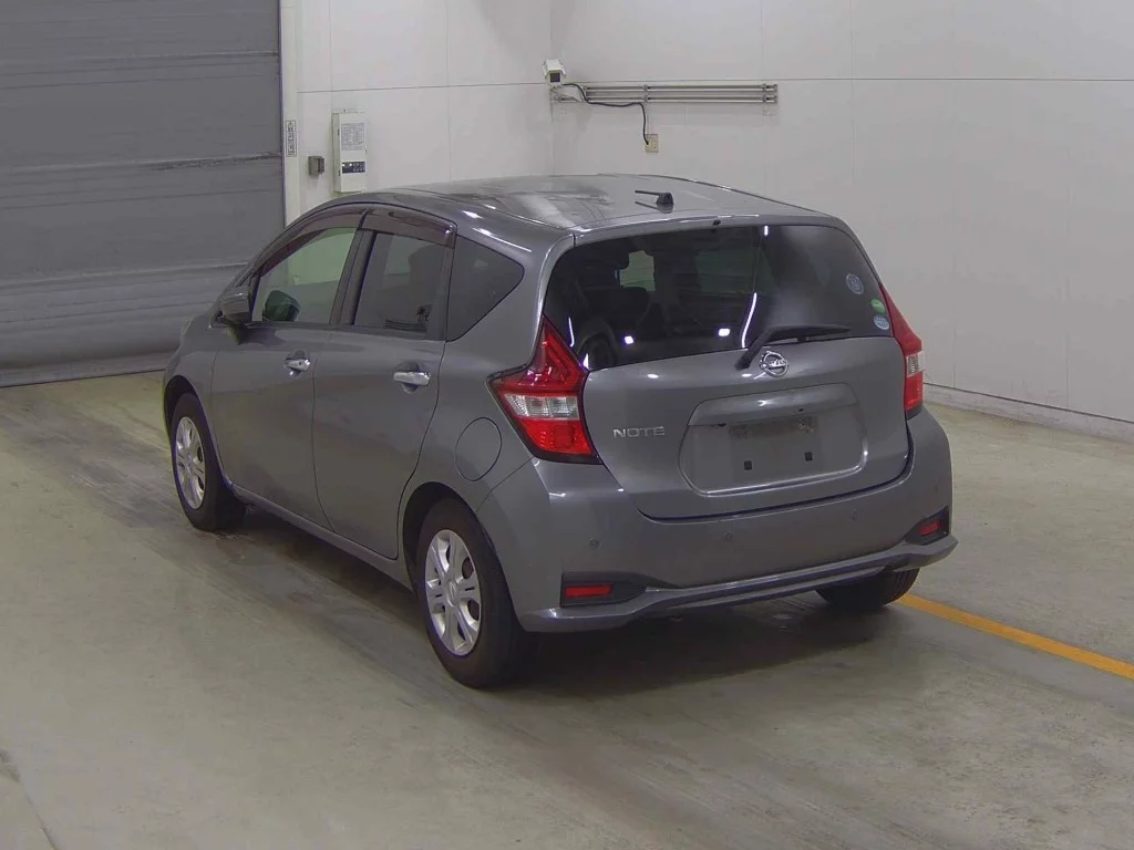 Nissan Note  с аукциона в Японии
