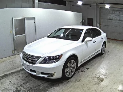 Lexus LS600h