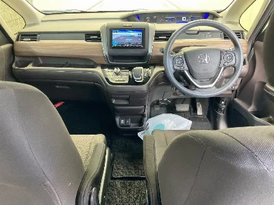 HONDA FREED + HYBRID
