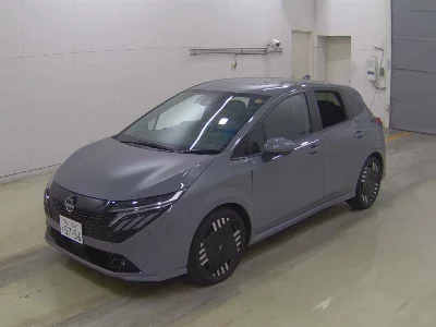 Nissan Aura
