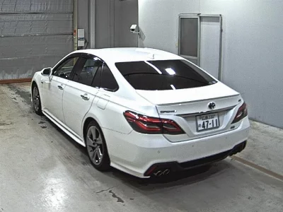 Toyota CROWN HYBRID