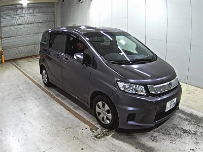 Honda Freed Spike