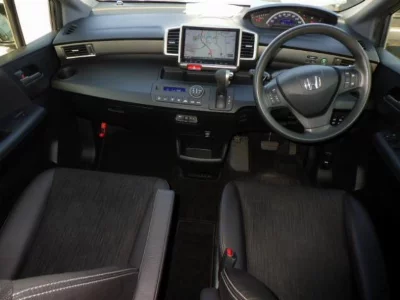 Honda Freed Spike