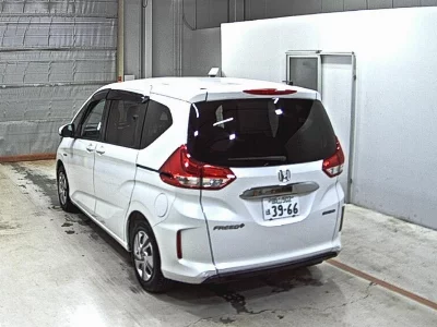 HONDA FREED + HYBRID