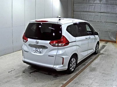 HONDA FREED + HYBRID