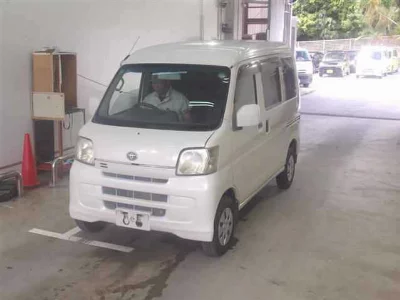 Toyota Pixis Van