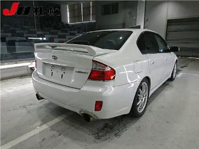 Subaru Legacy B4