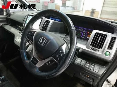 Honda STEPWGN SPADA