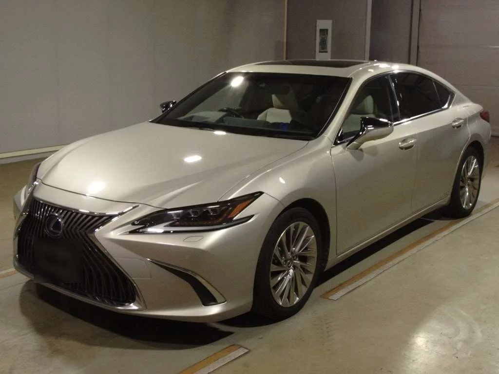 Lexus ES300h  с аукциона в Японии