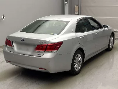 Toyota CROWN HYBRID