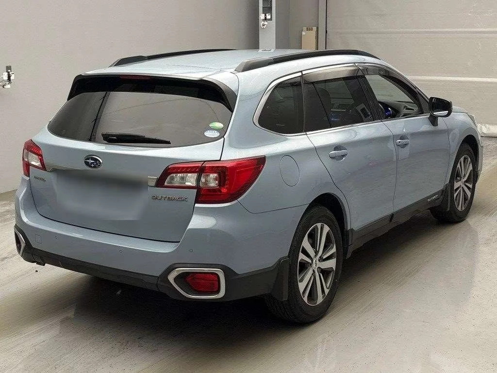 Subaru Outback  с аукциона в Японии