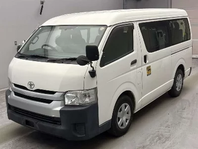 TOYOTA HIACE WAGON