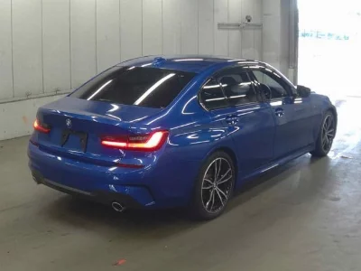 BMW 3 SERIES