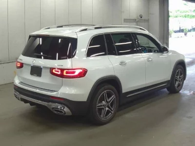 MERCEDES BENZ GLB