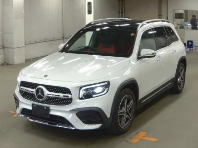 MERCEDES BENZ GLB