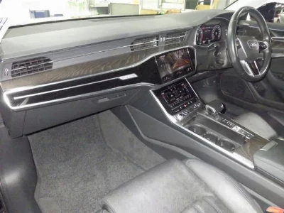 AUDI A6 AVANTE