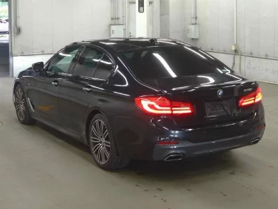 BMW 5 SERIES