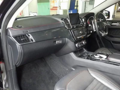 Mercedes-Benz M-class