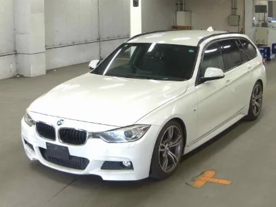 BMW 3 SERIES