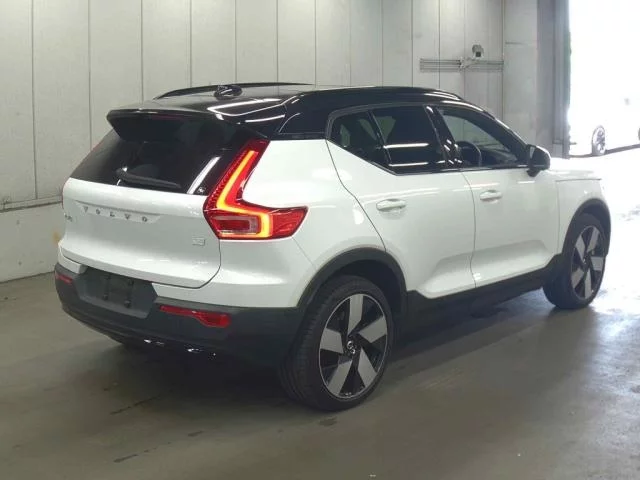 Volvo XC40 RECHARGE  с аукциона в Японии