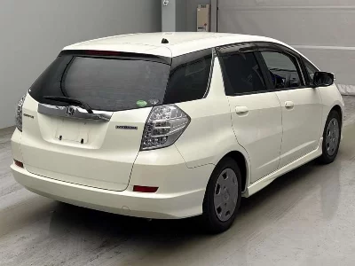 Honda FIT SHUTTLE HYBRID