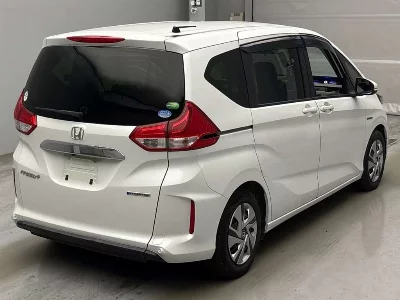 HONDA FREED + HYBRID