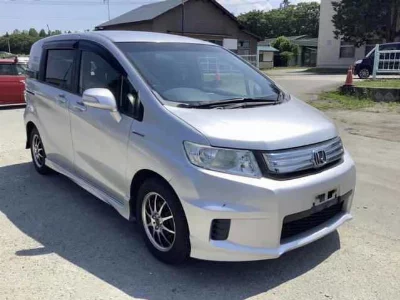 Honda Freed Spike