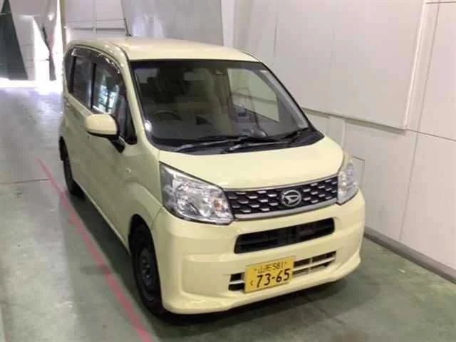 Daihatsu Move  с аукциона в Японии