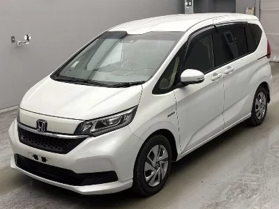 HONDA FREED + HYBRID