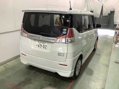 Suzuki Solio