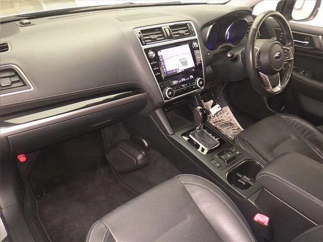 Subaru Outback  с аукциона в Японии