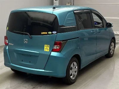 Honda Freed Spike