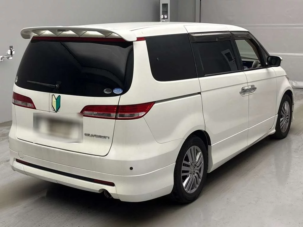 Honda Elysion  с аукциона в Японии