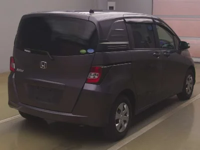 Honda Freed Spike