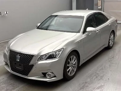 Toyota CROWN HYBRID