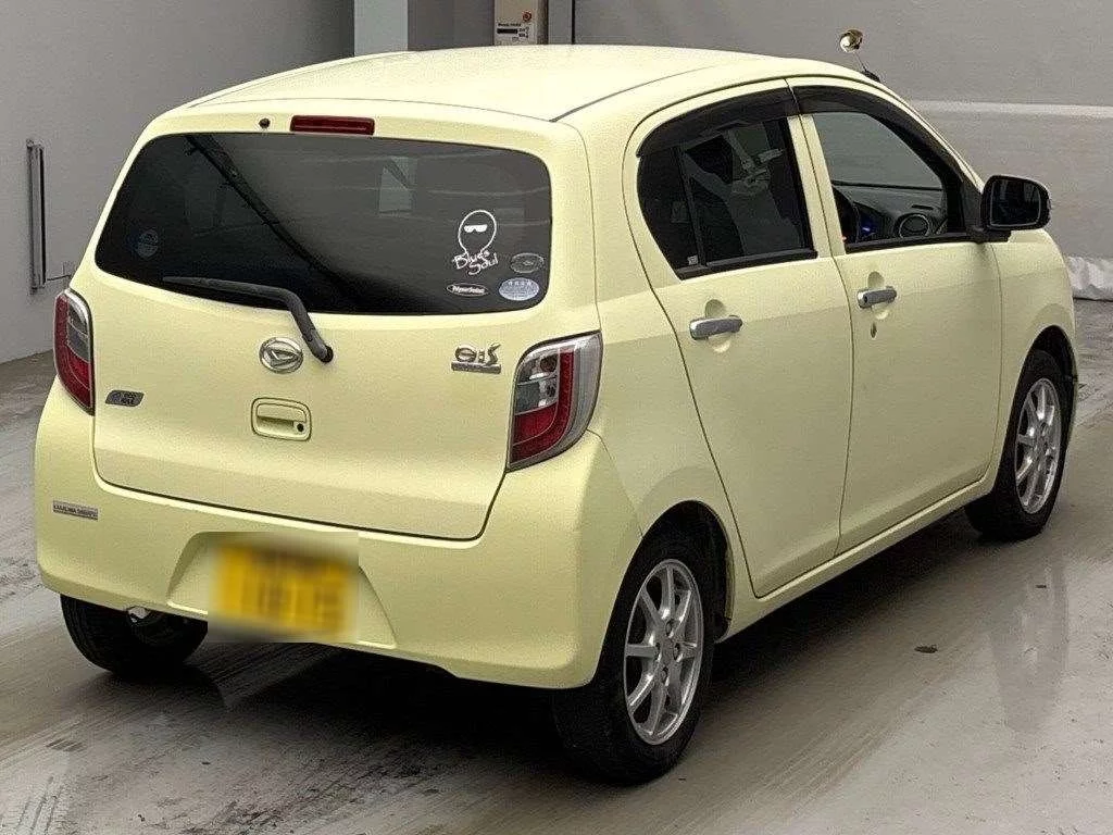 Daihatsu Mira e:S  с аукциона в Японии