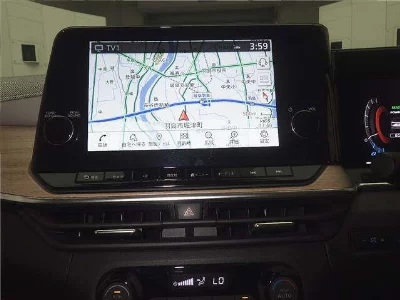 NISSAN AURA