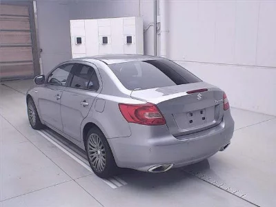 Suzuki Kizashi