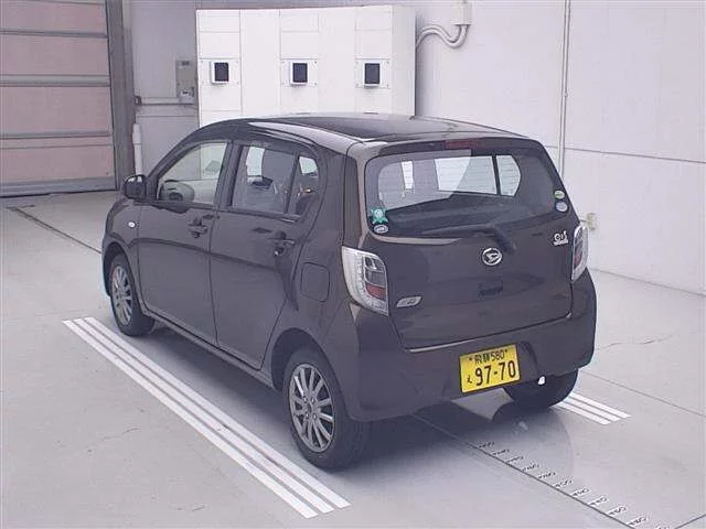 Daihatsu Mira e:S  с аукциона в Японии