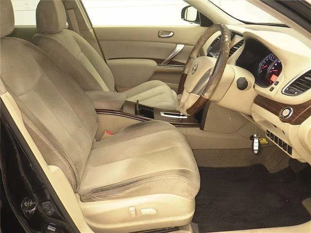 Nissan Teana  с аукциона в Японии