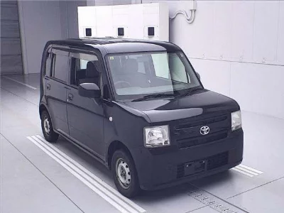 Toyota Pixis Space