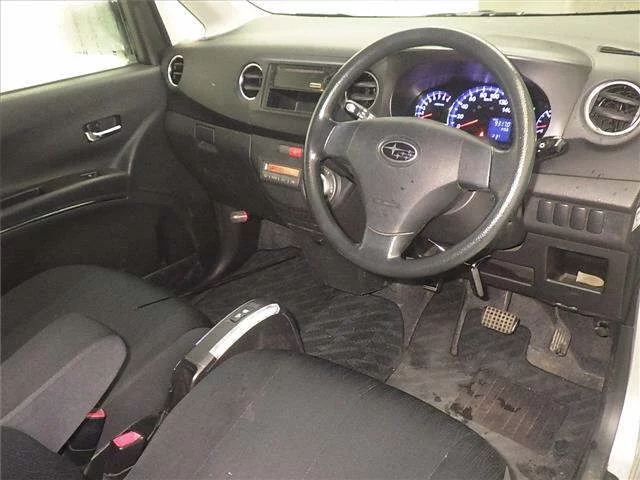 Subaru Lucra  с аукциона в Японии