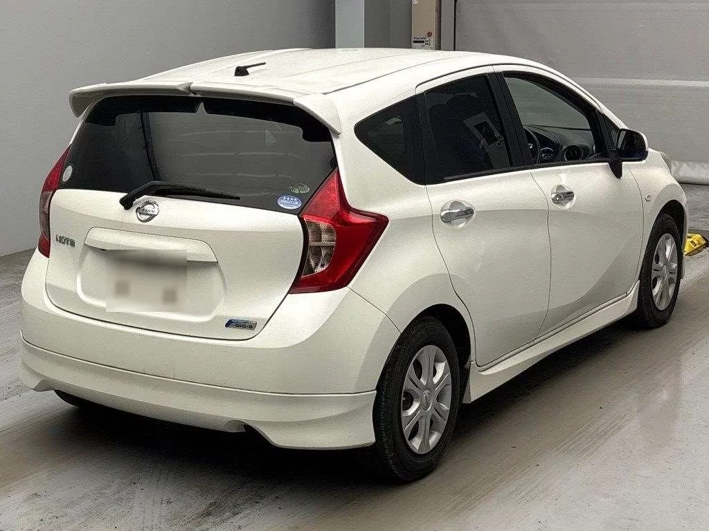 Nissan Note  с аукциона в Японии
