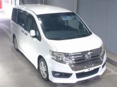 Honda STEPWGN SPADA
